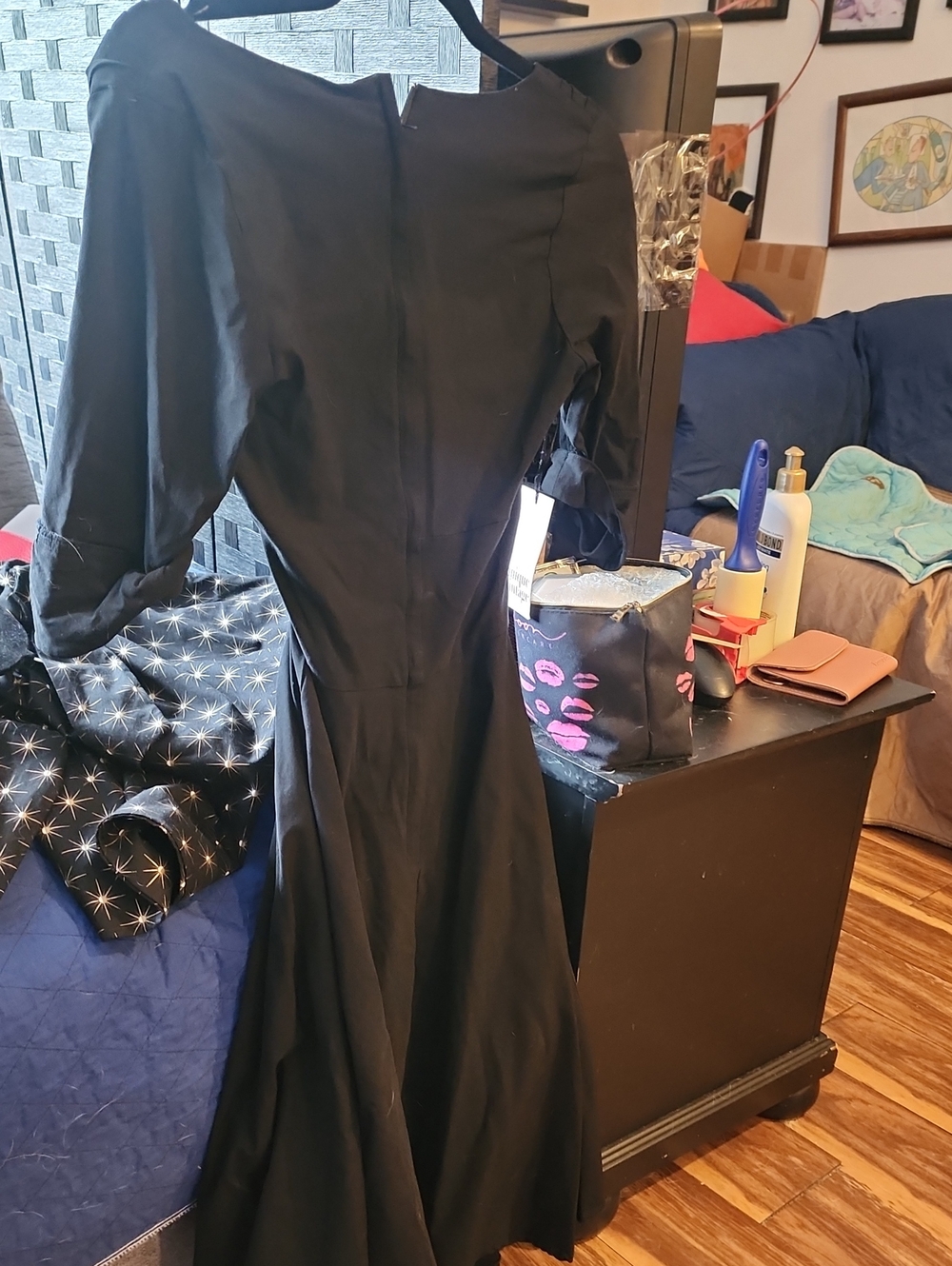 Unique Vintage Black Long Sleeve Fit-and-Flare Dress - Picture 3 of 3